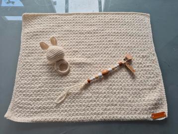 Zelfgehaakt Babydekentje Beige beschikbaar voor biedingen