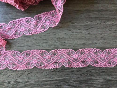 (Nr 378) Aanbieding prachtig vintage kant 10 meter € 5,00, Hobby en Vrije tijd, Naaien en Fournituren, Nieuw, Kant, Verzenden