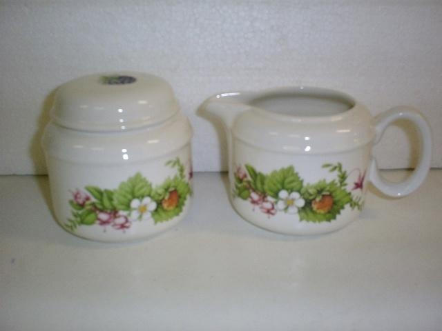 Marjolein Bastin - Bosvruchten - aardewerk roomstelletje, Antiek en Kunst, Antiek | Servies los, Ophalen of Verzenden