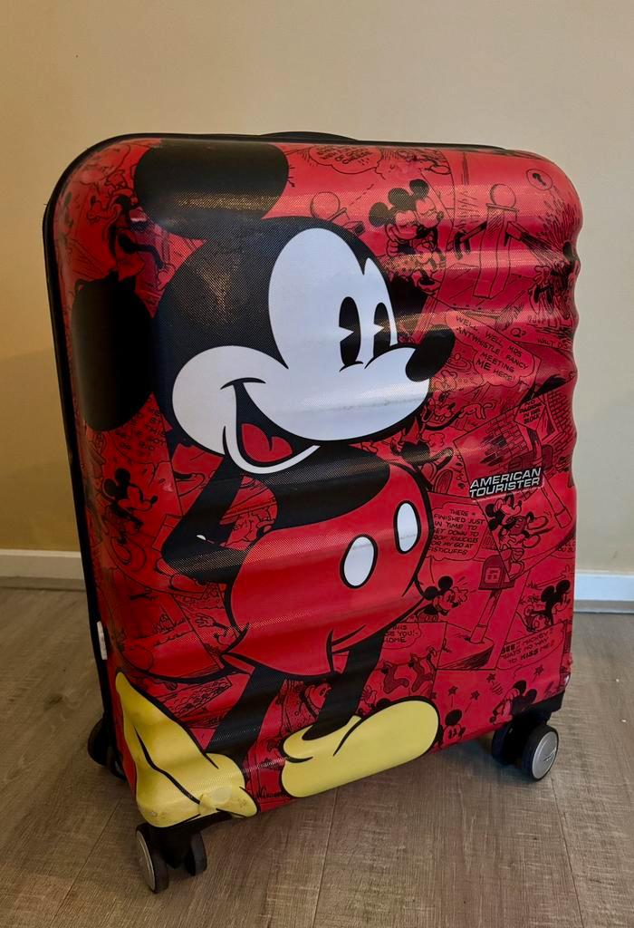 Koffer American Tourister / Disney 55 cm, Sieraden, Tassen en Uiterlijk, Koffers, Gebruikt, Hard kunststof, 50 tot 60 cm, 35 tot 45 cm