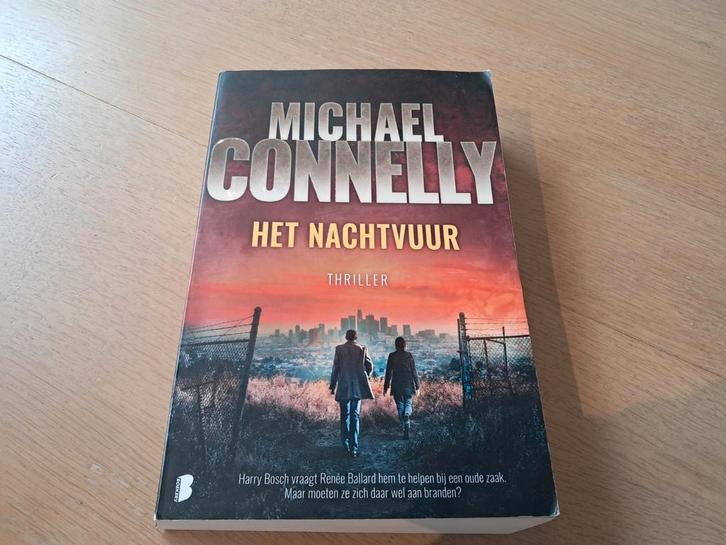 Michael Connelly - Het nachtvuur, Boeken, Thrillers, Zo goed als nieuw, Ophalen of Verzenden