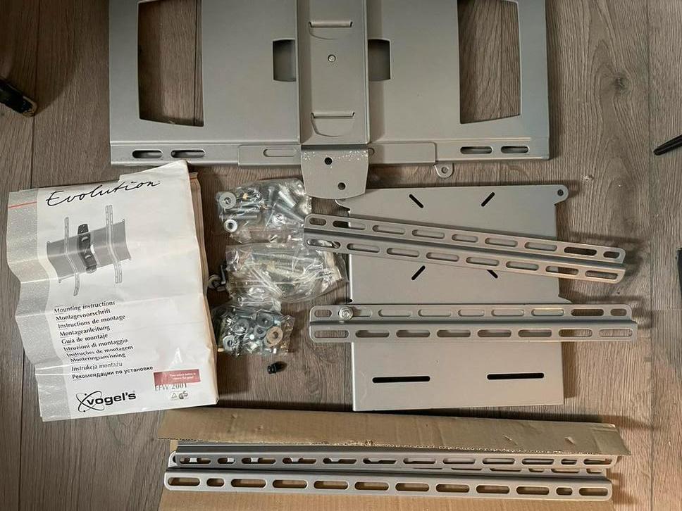 Tv beugel tot 65 inch - zware kwalitiet - vogel’s EFW2001, Verzenden, Zo goed als nieuw