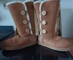 Echte Uggs laarzen, Bailey triple button, maat 40-41., Ophalen, Zo goed als nieuw, Bruin, Hoge laarzen
