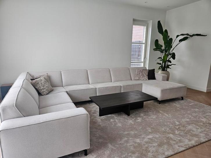 Hoekbank U-vorm, met loungegedeelte.Mooie licht beige kleur., Huis en Inrichting, Banken | Bankstellen, Zo goed als nieuw, Overige maten
