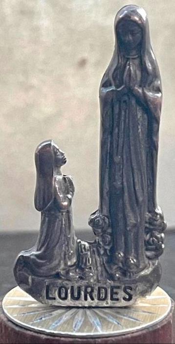 Vintage metalen Lourdes Beeldje beschikbaar voor biedingen