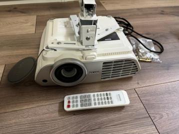 BenQ W1300 Full HD 1080p DLP Projector beschikbaar voor biedingen