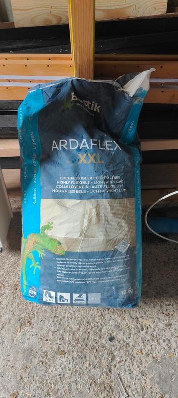 Ardadflex tegellijm XXL (dichte zak) beschikbaar voor biedingen
