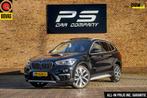 BMW X1 sDrive18i High Executive, NAP, Leder, Pano, Ambient, Met garantie (alle), Zwart, Bedrijf, 3 cilinders