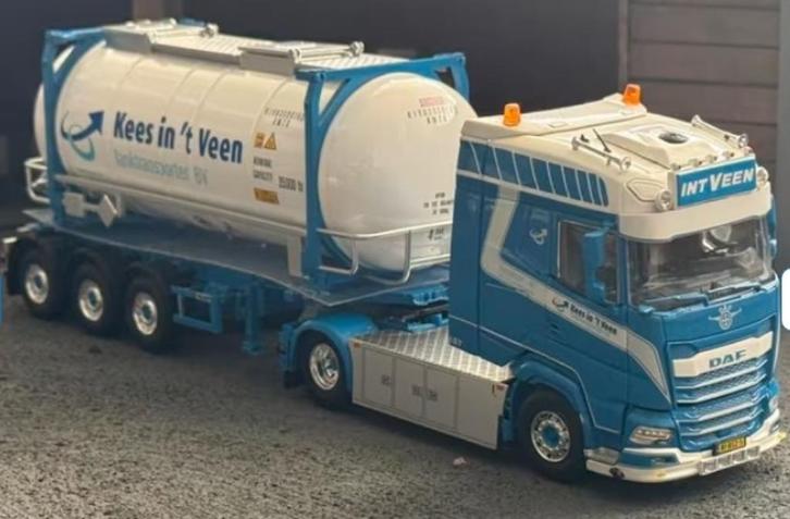 Tekno DAF XG In t Veen nieuw in de doos+ certificaat, Hobby en Vrije tijd, Modelauto's | 1:50, Nieuw, Bus of Vrachtwagen, Tekno