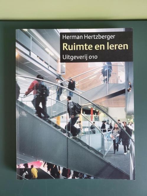 H. Hertzberger - Ruimte en Leren, Boeken, Kunst en Cultuur | Architectuur, Zo goed als nieuw, Architectuur algemeen, Ophalen of Verzenden