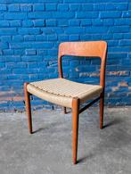 Deense teak design stoel, model 75, J.L. Møller Møbelfabrik, Huis en Inrichting, Ophalen, Bruin, Hout, Zo goed als nieuw