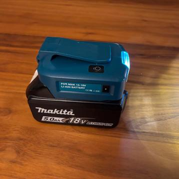 Makita 18V Zaklamp met USB - Zo goed als nieuw! beschikbaar voor biedingen