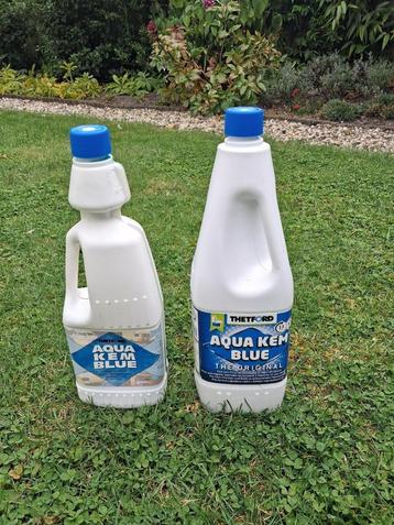 Aqua Kem Blue Toiletvloeistof 2 liter beschikbaar voor biedingen