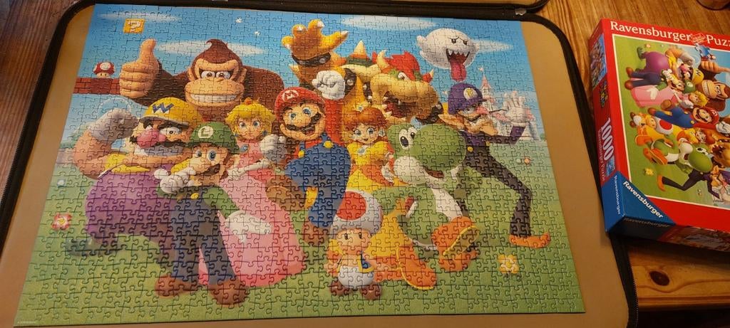 Puzzel super mario 1000 stukjes compleet, Ophalen of Verzenden, 500 t/m 1500 stukjes, Zo goed als nieuw, Legpuzzel