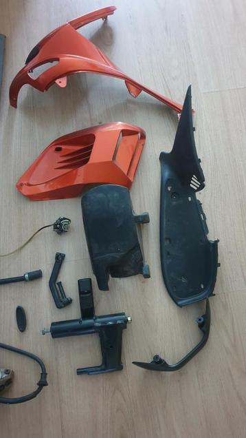 gilera runner onderdelen +aprillia sr beschikbaar voor biedingen