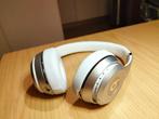 Beats Solo 2 Wireless Headphone Zilver/Wit Refurbished, Audio, Tv en Foto, Koptelefoons, Bluetooth, Beats, Refurbished, Op oor (supra aural)