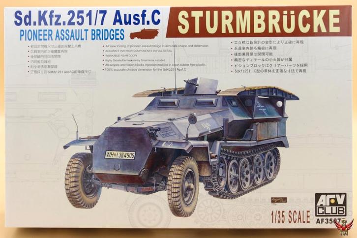ROWASP | AFV Club 1/35 Sd Kfz 251/7 Ausf C Sturmbrücke, Hobby en Vrije tijd, Modelbouw | Auto's en Voertuigen, Nieuw, Tank, 1:32 tot 1:50