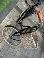 Oma fiets Old dutch met grote rieten mand, Ophalen, Zo goed als nieuw