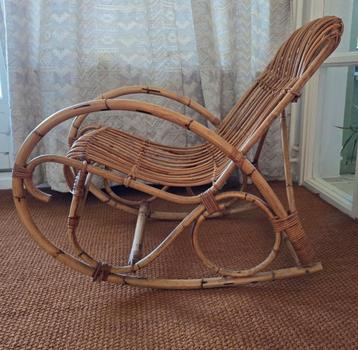 Vintage rotan schommelstoel Rohe jaren 60 fauteuil  beschikbaar voor biedingen