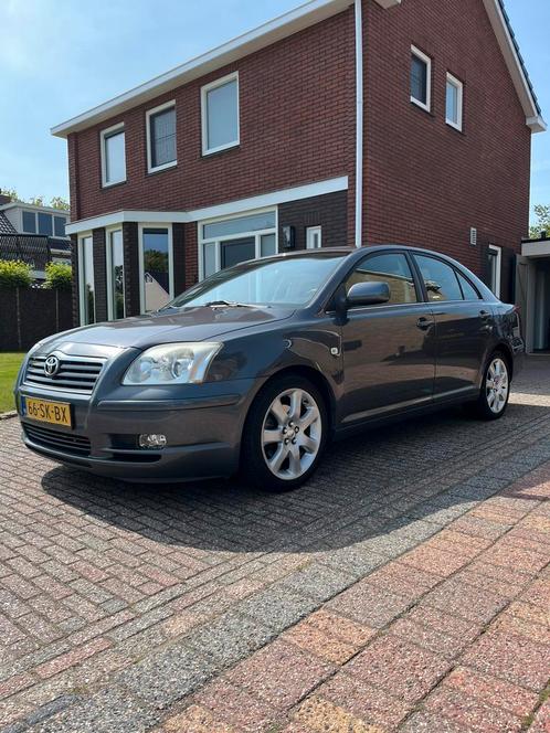 Toyota Avensis 2.0 16V Vvt-i, 2006, Grijs, trekhaak, netjes, Auto's, Toyota, Particulier, Avensis, Airbags, Airconditioning, Centrale vergrendeling