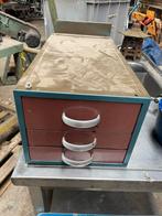 Metalen ladekast met 3 lades, Ophalen