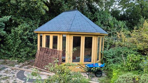 Prieel, gratis op te halen!, Tuin en Terras, Tuinhuizen, Gebruikt, Schuur, Minder dan 250 cm, Ophalen
