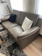 Grijze bank, Huis en Inrichting, Ophalen, Gebruikt, Tweepersoons, Leer