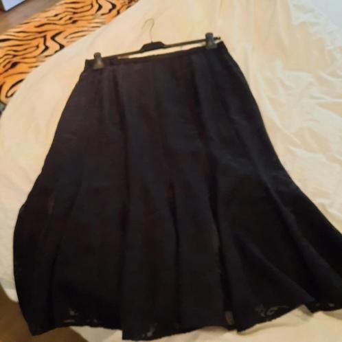 rok, Kleding | Dames, Rokken, Zo goed als nieuw, Maat 42/44 (L), Zwart, Knielengte, Verzenden