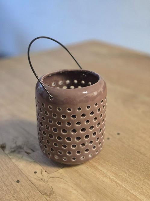 Windlicht bruin met hengsel - sfeervol en praktisch, Huis en Inrichting, Woonaccessoires | Kandelaars en Kaarsen, Zo goed als nieuw