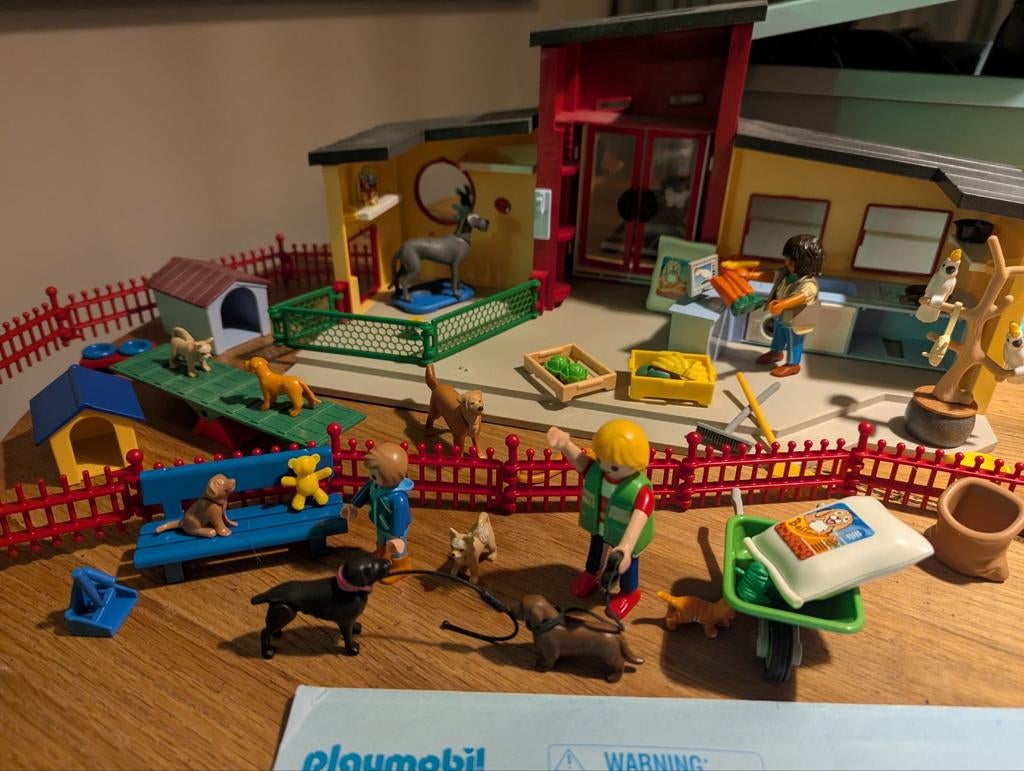 Playmobil 9275 Dierenpension, Ophalen of Verzenden, Zo goed als nieuw, Complete set