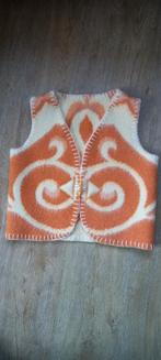 Handgemaakte wollen bodywarmer maat 104, Handgemaakt, Ophalen of Verzenden, Zo goed als nieuw, Truitje of Vestje
