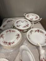 Royal Albert Lavender Rose Servies - Compleet, Antiek en Kunst, Antiek | Servies compleet, Ophalen
