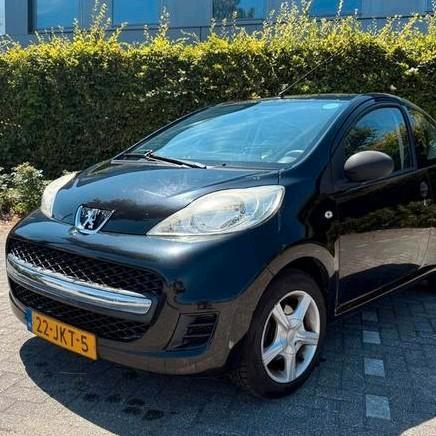 Peugeot 107/NAP/APK/2009/LM velgen/Stuurbekrachtiging, Auto's, Toyota, Bedrijf, Te koop, Aygo, ABS, Airbags, Isofix, Lichtmetalen velgen