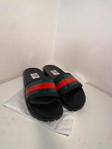 Gucci slippers 42