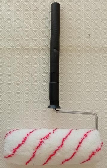 Te Koop: Een verfroller, nieuw.  beschikbaar voor biedingen