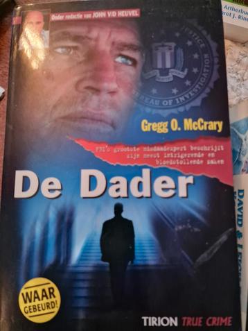 Boek ; De Dader - waargebeurd beschikbaar voor biedingen