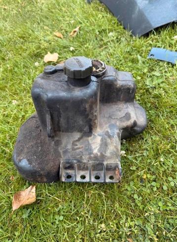 Piaggio typhoon 50cc benzine tank beschikbaar voor biedingen