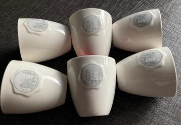 Douwe Egberts Mokken ROOD Postcodeloterij OUD 2€ per stuk beschikbaar voor biedingen