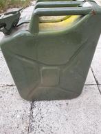 Metalen leger jerrycan, Ophalen, Gebruikt