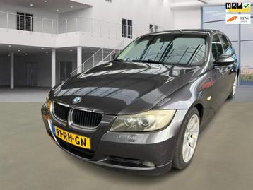 BMW 3-serie 320i Dynamic Executive/AUT/XENON/LEDER/NAVI/PSEN beschikbaar voor biedingen