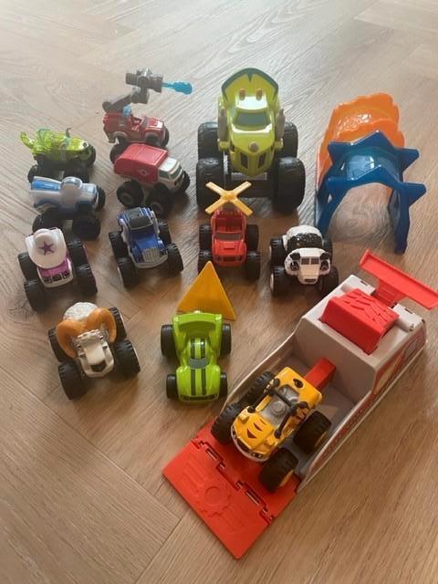 Blaze en de monsterwielen 12 stuks, Kinderen en Baby's, Speelgoed | Speelgoedvoertuigen, Gebruikt, Ophalen of Verzenden