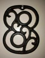 Huisnummer 8 - Gietijzer (2 stuks), Ophalen of Verzenden