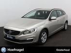 Volvo V60 1.5 T3 Summum Automaat | Navigatie | Camera | Park, Auto's, Stof, 4 cilinders, Bruin, 83 €/maand