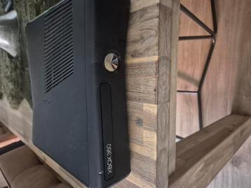 Te koop xbox 360 beschikbaar voor biedingen