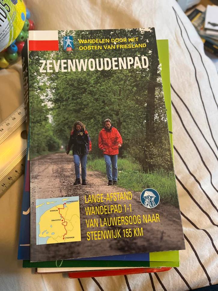 Zevenwoudenpad Wandelgids, Boeken, Reisgidsen, Zo goed als nieuw, Fiets- of Wandelgids, Europa, Overige merken, Ophalen of Verzenden
