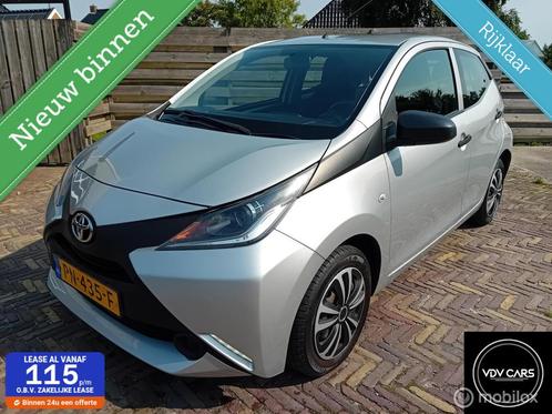 Toyota Aygo 1.0 VVT-i x | Airco | LED | Navi | BT | NAP, Auto's, Toyota, Bedrijf, Te koop, Aygo, ABS, Airbags, Airconditioning