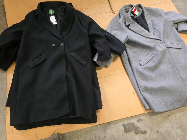 Diverse winterjassen 44stuks nu voor 300 euro, Kleding | Heren, Jassen | Winter, Nieuw, Overige maten, Beige, Ophalen of Verzenden