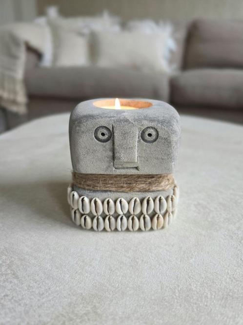Stoneman Lampu windlicht grijs uit Bali, Huis en Inrichting, Woonaccessoires | Kandelaars en Kaarsen, Nieuw, Kandelaar, Minder dan 25 cm