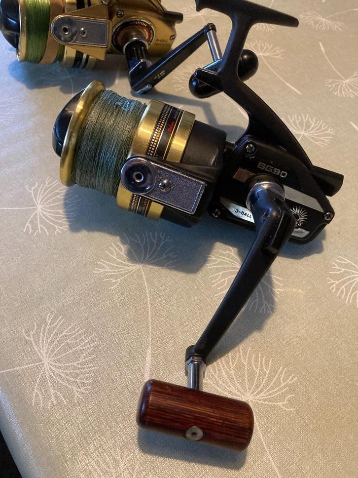 Daiwa BG 90 en gs 9 molens, Watersport en Boten, Hengelsport | Zeevissen, Zo goed als nieuw, Molen, Verzenden