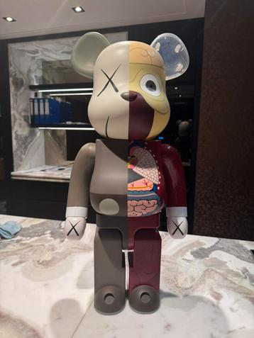 Kaws Bearbrick 1000% origineel beschikbaar voor biedingen